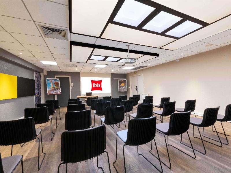 ibis Paris Gare de Lyon Ledru Rollin 12ème image