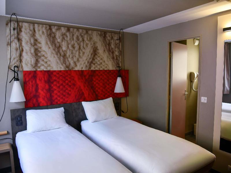 ibis Paris Canal Saint-Martin image