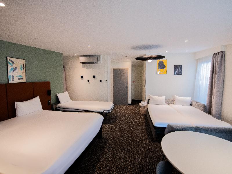 ibis Paris Canal Saint-Martin image