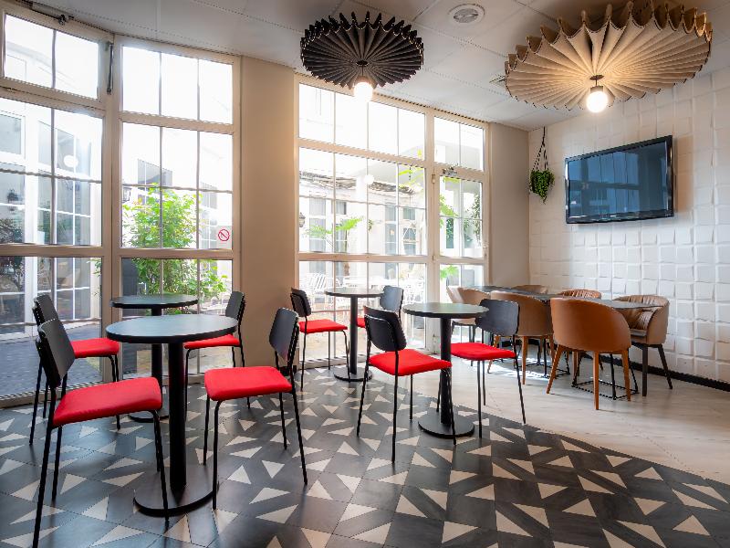 ibis Paris Ornano Montmartre Nord 18ème image
