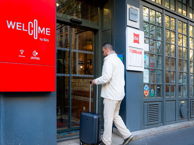 ibis Paris Ornano Montmartre Nord 18ème image