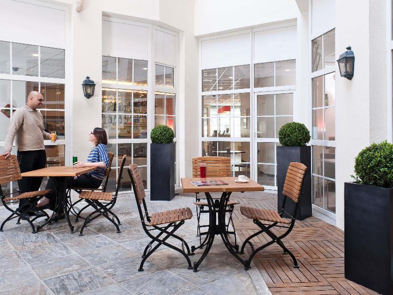 ibis Paris Ornano Montmartre Nord 18ème image