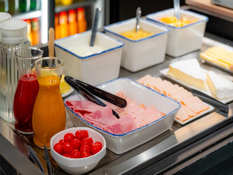 ibis Paris Ornano Montmartre Nord 18ème image