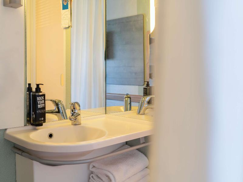 Ibis Budget Porte D'Orleans image