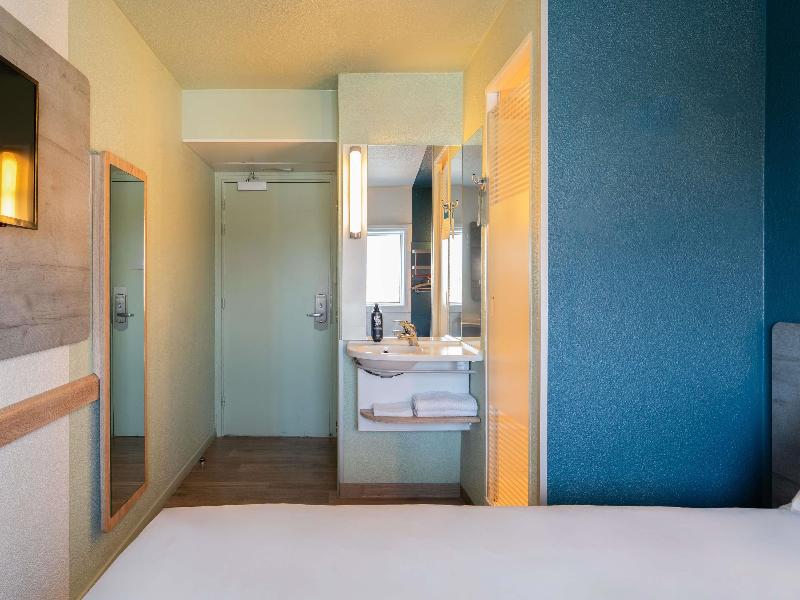 Ibis Budget Porte D'Orleans image