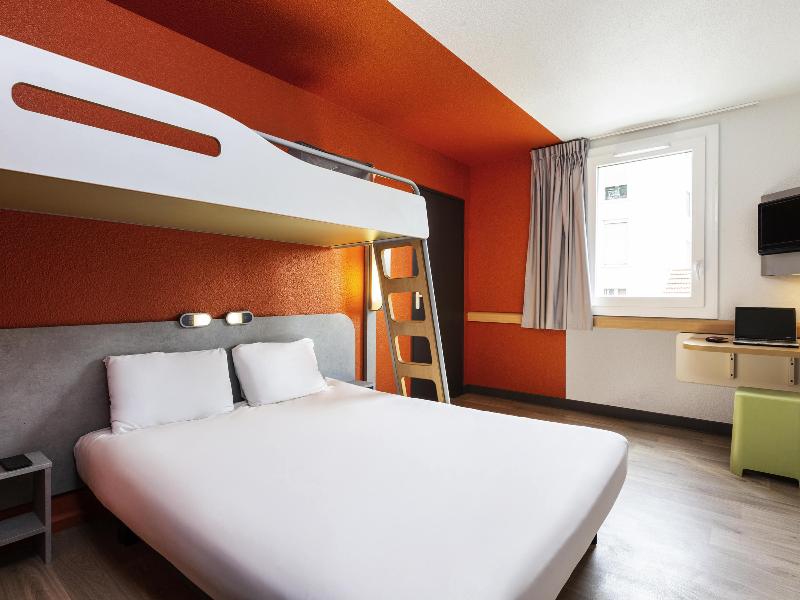 ibis budget Paris Porte de Vincennes image