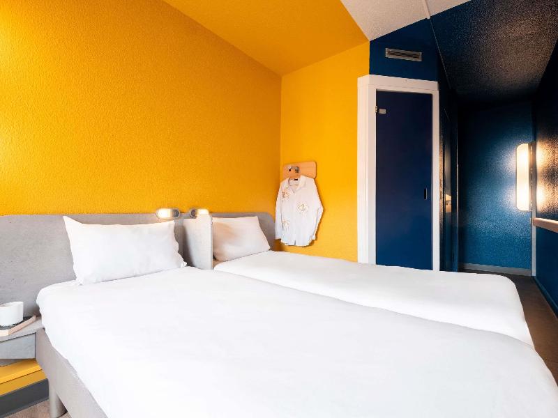 ibis budget Paris Porte de Vincennes image