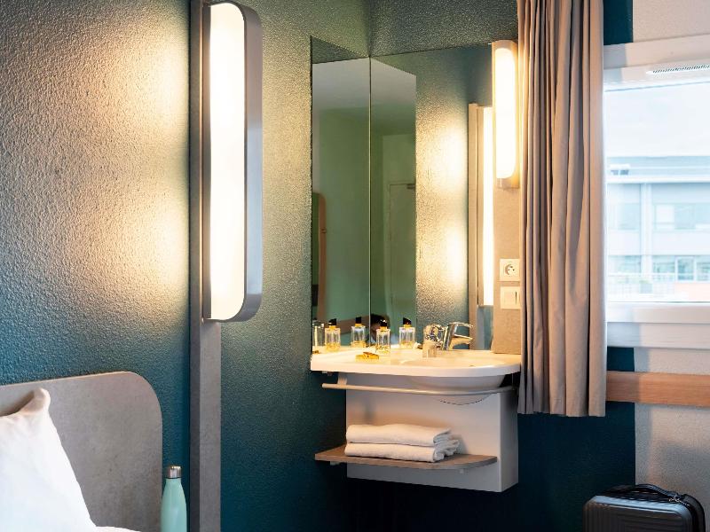 ibis budget Paris Porte de Vincennes image