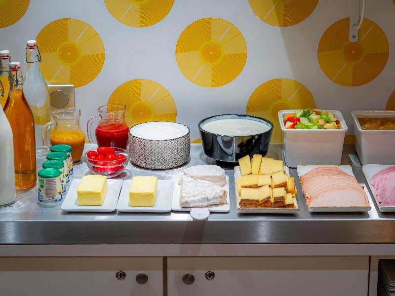ibis Styles Paris 15 Lecourbe image