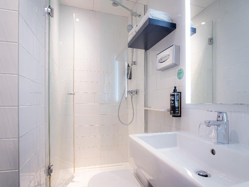 ibis Styles Paris 15 Lecourbe image
