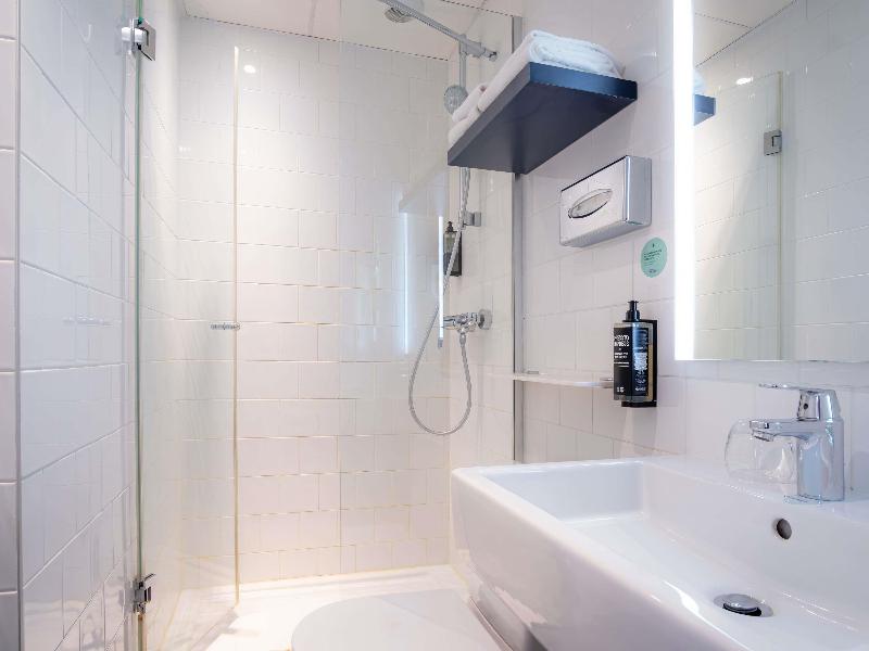 ibis Styles Paris 15 Lecourbe image