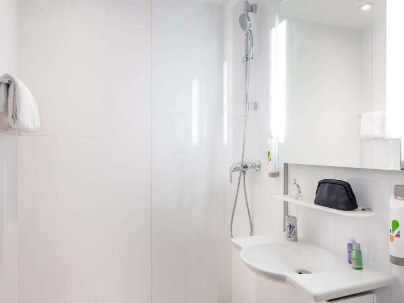 ibis Styles Paris Alésia Montparnasse image