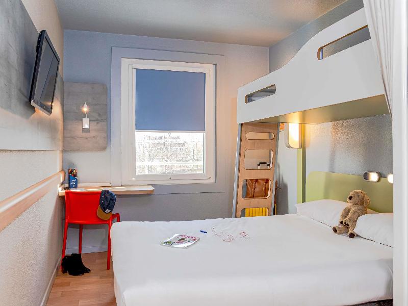 ibis budget Paris Porte de Vanves image