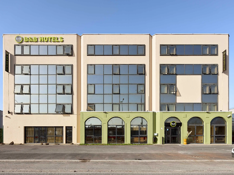 B&B HOTEL Paris Vitry-sur-Seine image