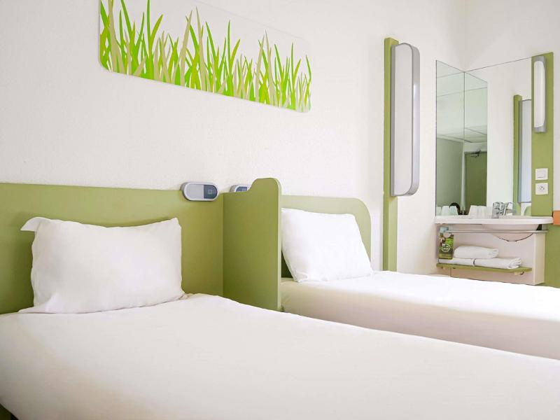 Ibis Budget Poitiers Nord Futuroscope image