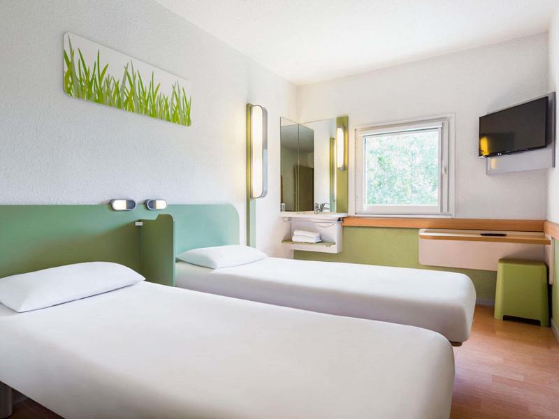 Ibis Budget Poitiers Nord Futuroscope image