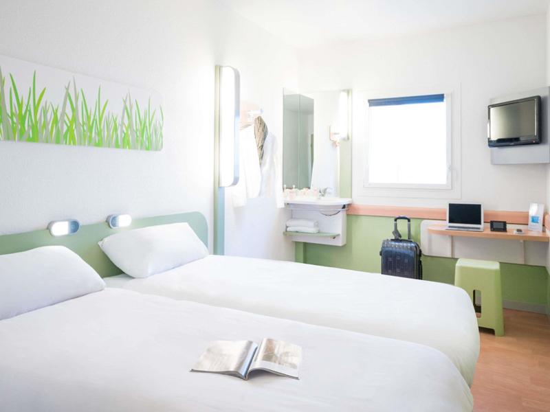 Ibis Budget Poitiers Nord Futuroscope image