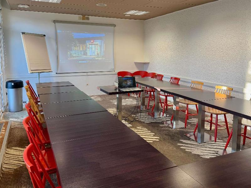 ibis Rennes Cesson image