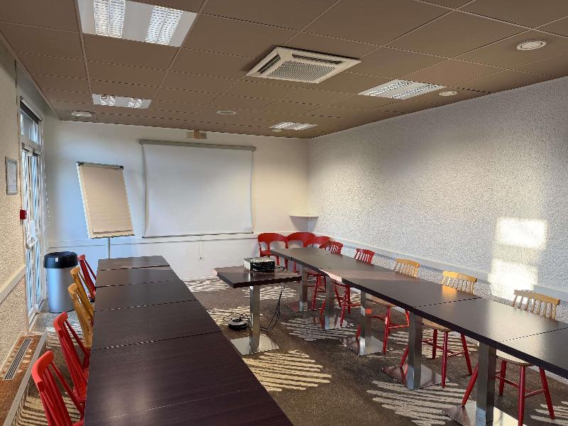 ibis Rennes Cesson image