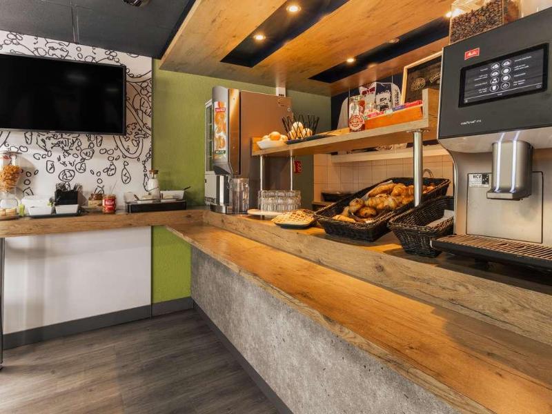 Ibis Budget Rennes Route De Saint Malo image