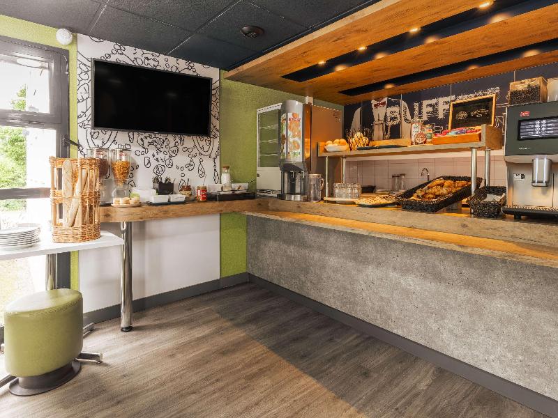 Ibis Budget Rennes Route De Saint Malo image