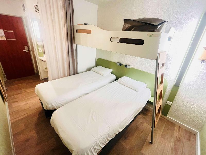 Ibis Budget Rennes Route De Saint Malo image