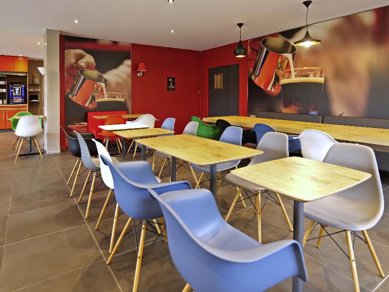 ibis Moulins Sud image