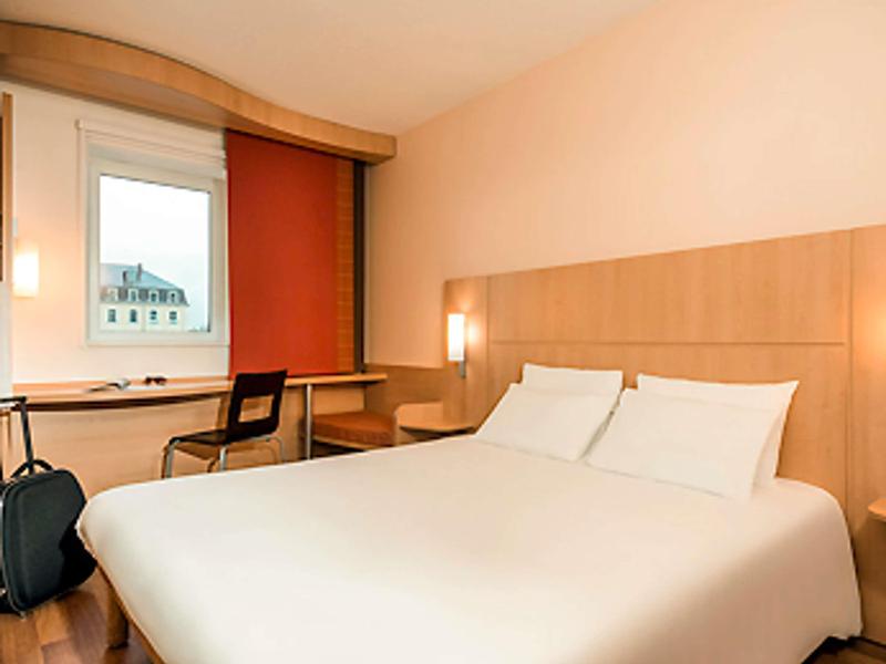 ibis Vitre Centre image