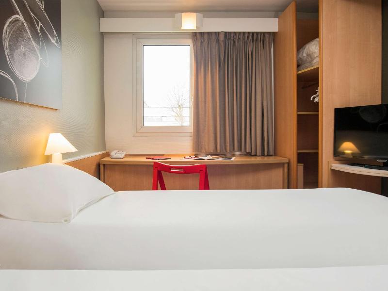 ibis Reims Tinqueux image