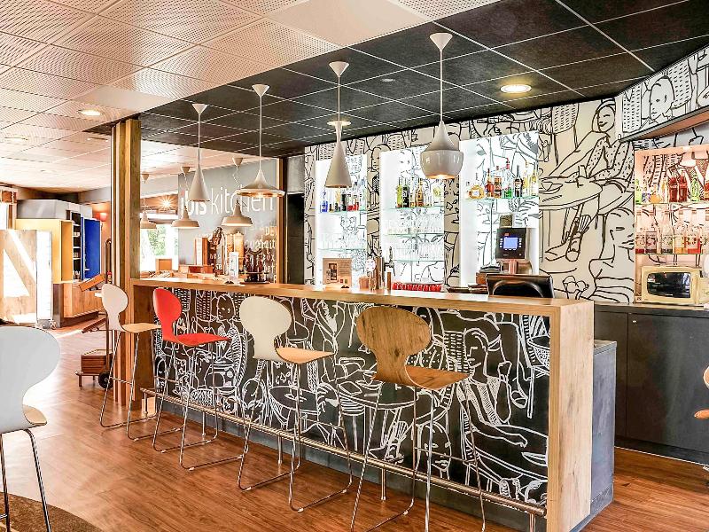 ibis Salon-de-Provence Sud image