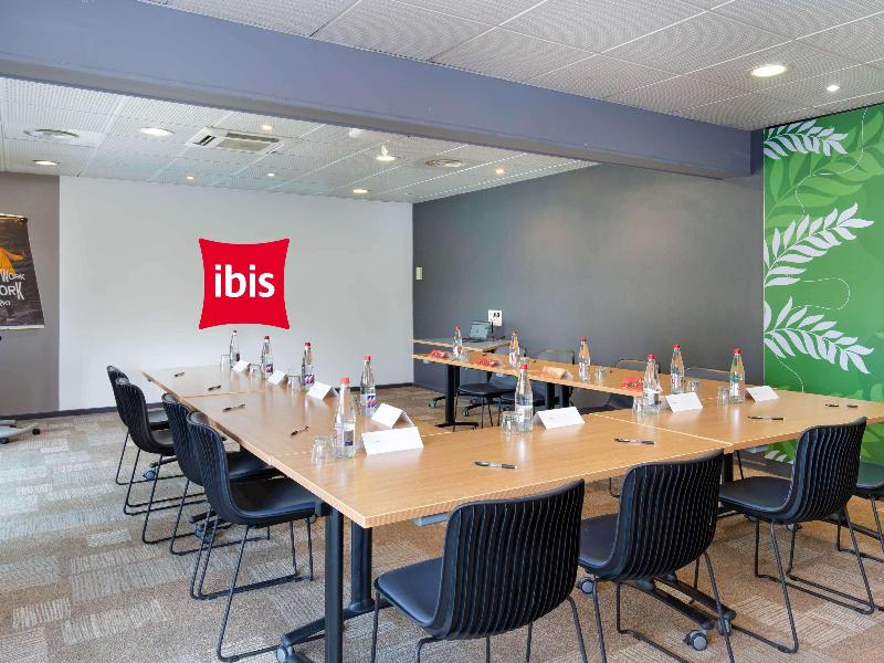 ibis Salon-de-Provence Sud image