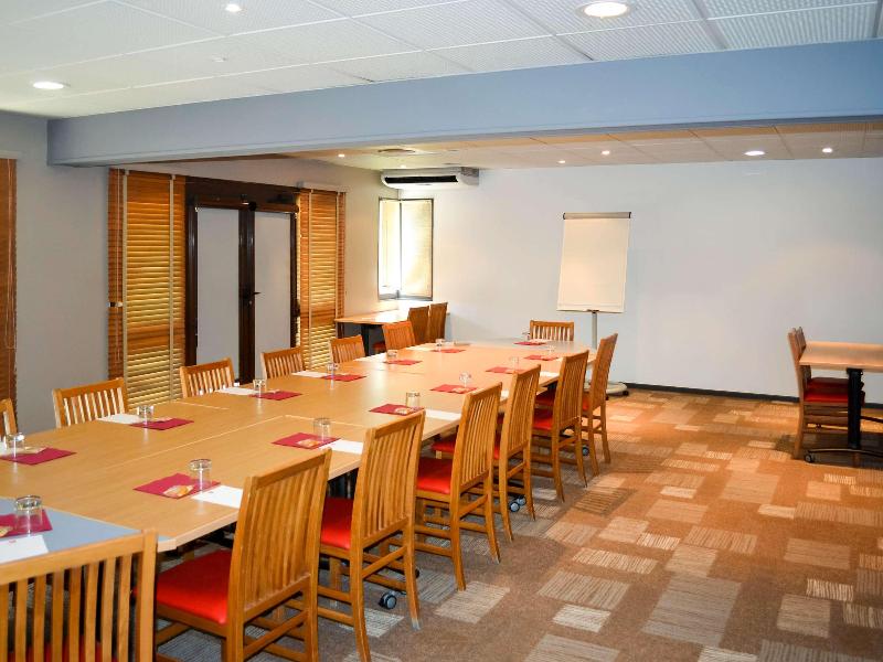 ibis Salon-de-Provence Sud image