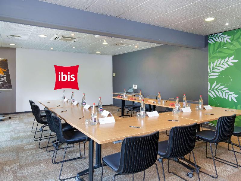 ibis Salon-de-Provence Sud image