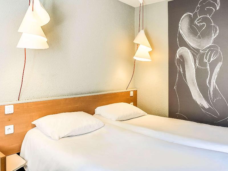ibis Salon-de-Provence Sud image
