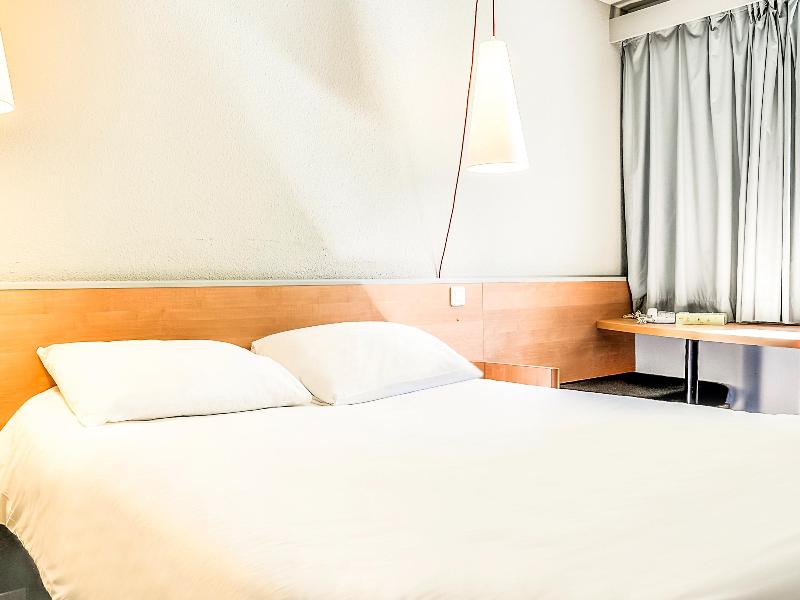 ibis Salon-de-Provence Sud image