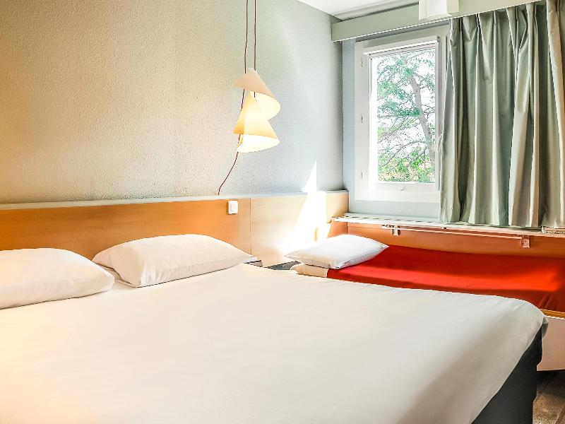 ibis Salon-de-Provence Sud image