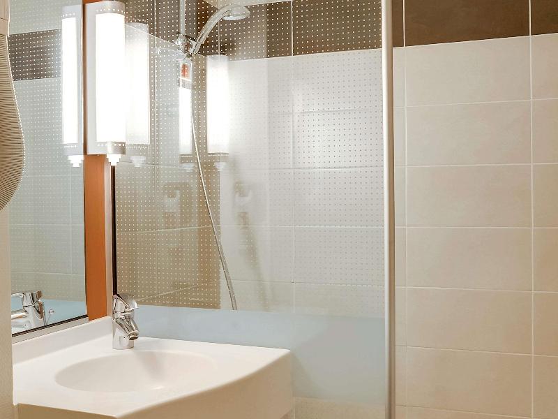 ibis Salon-de-Provence Sud image
