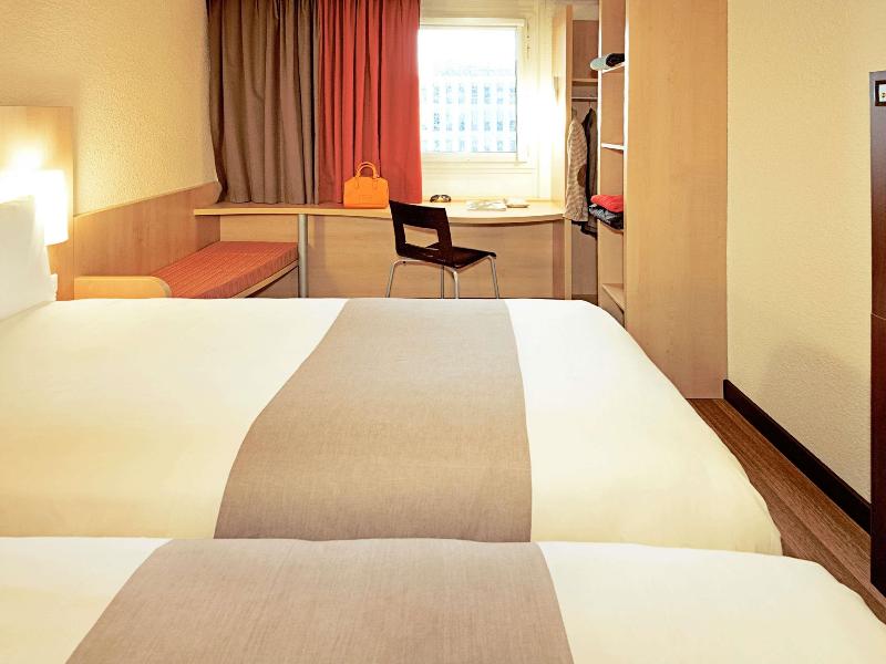 ibis Salon-de-Provence Sud image