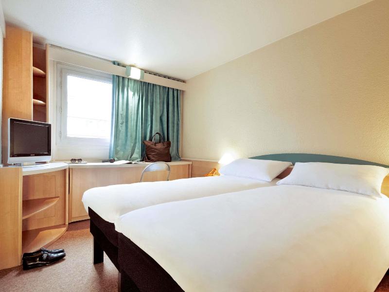 ibis Salon-de-Provence Sud image