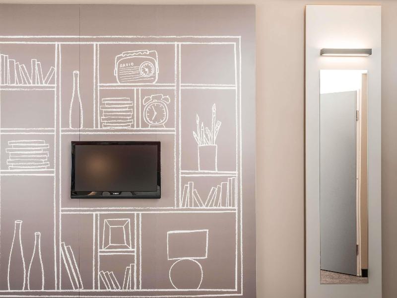 ibis Salon-de-Provence Sud image