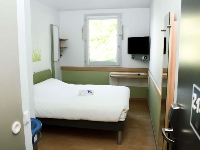 ibis budget Saint Omer Centre image
