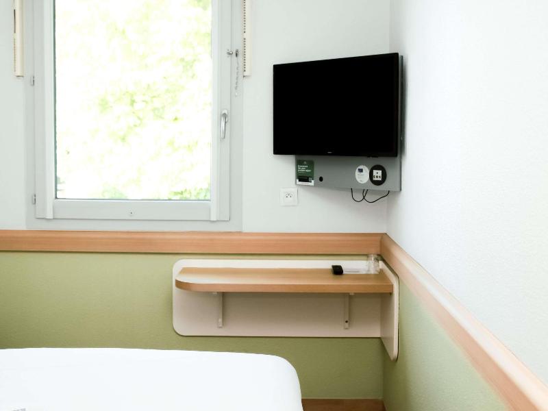 ibis budget Saint Omer Centre image