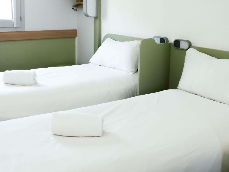 ibis budget Saint Omer Centre image