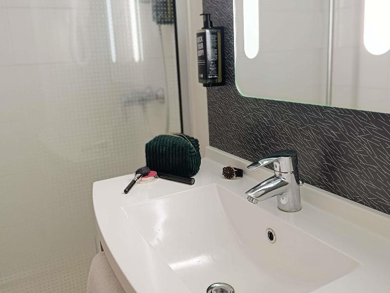 ibis Aurillac image
