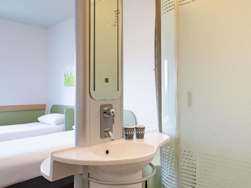 ibis budget Montauban Les Chaumes image