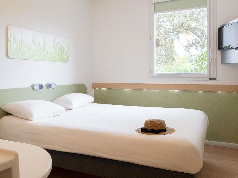 ibis budget Montauban Les Chaumes image