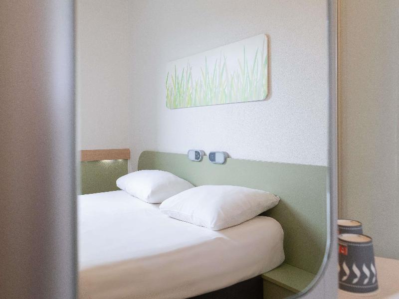 ibis budget Montauban Les Chaumes image