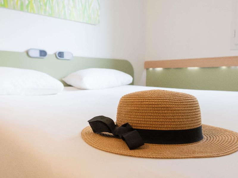 ibis budget Montauban Les Chaumes image