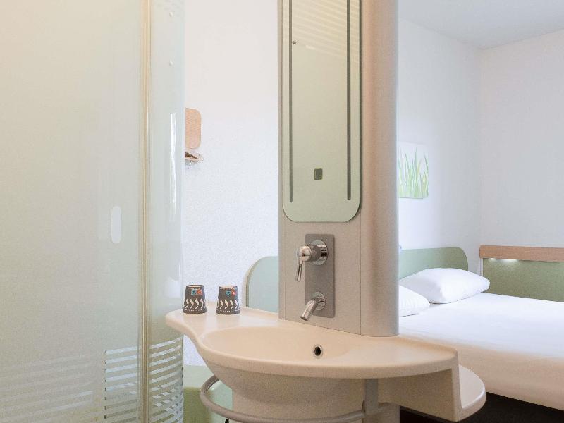 ibis budget Montauban Les Chaumes image