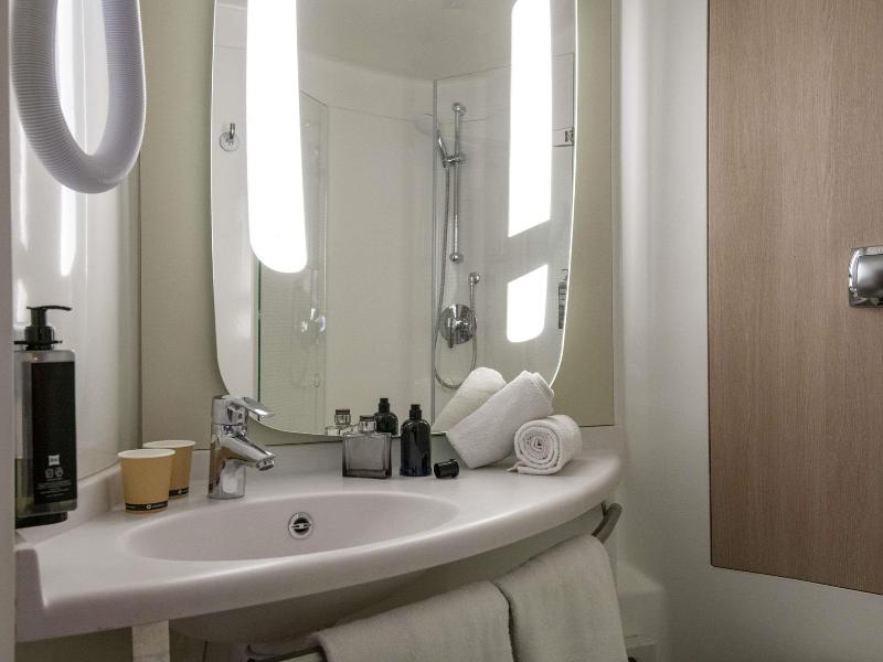 ibis Golfe de Saint Tropez image